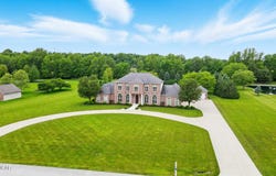 2830 Oak Hill Court, Lima, OH 45805