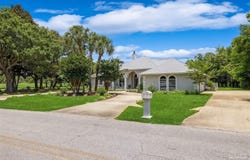 2808 Pga Blvd, Navarre, FL 32566