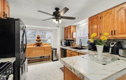 3104 Courtlandt Avenue, Kalamazoo, MI 49004