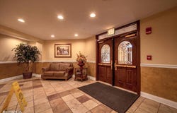 1 ITASCA Place, Itasca, IL 60143