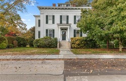 12 Mt. Vernon Street, Newport, RI 02840