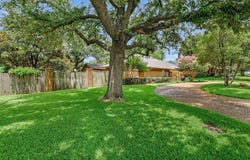 2414 Meadows Lane, Sherman, TX 75092