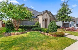 121 S Oak Drive, Oak Point, TX 75068