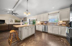 12364 S Hill Creek Rd, Whitehouse, TX 75791