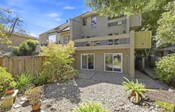858 Arbor RD, Menlo Park, CA 94025