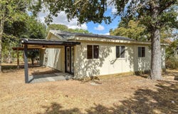 176 Lacy Dr, Elgin, TX 78621