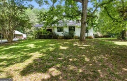 210 Kentucky, Demorest, GA 30535