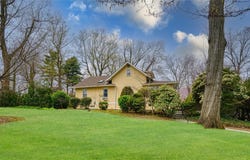 26 Windsor Road, Great Neck, NY 11021