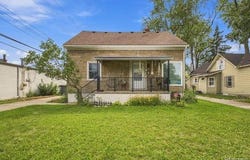 31 W Granet Avenue, Hazel Park, MI 48030