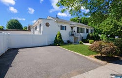 55 Central Lane, Secaucus, NJ 07094