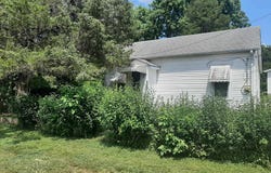 108 N NEWTON Street, Buckner, IL 62819