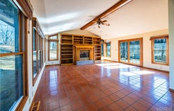 1044 Oakland Drive, Jackson, MO 63755
