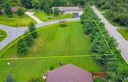 13884 White Pine Lane, Godfrey, IL 62035