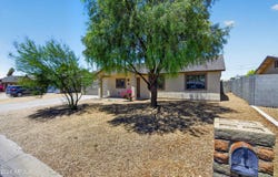 690 E OSAGE Avenue, Apache Junction, AZ 85119