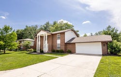 809 Reiss Road, O'Fallon, IL 62269