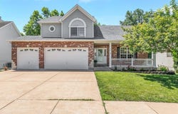 1028 Winter Lake Drive, Fenton, MO 63026