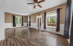300 Ellington Street, West Concord, MN 55985
