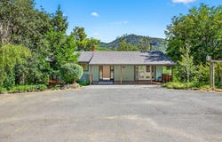 500 Tenney Drive, Rogue River, OR 97537