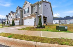 111 Hampton Circle, Mcdonough, GA 30253