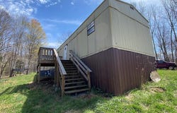 295 Copperhead Ln, LAFAYETTE, TN 37083
