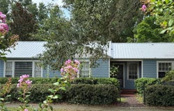 210 W 11TH AVENUE, MOUNT DORA, FL 32757
