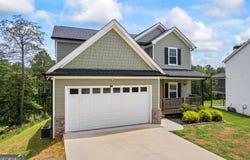 6422 Woodland Station, Lula, GA 30554
