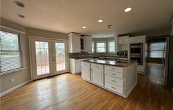 5330 Willow Lane, Sheffield Lake, OH 44054