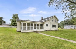 22303 Bedford Road N, Battle Creek, MI 49017