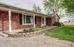 9743 State Route 118, Ansonia, OH 45303