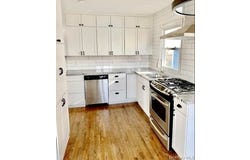 98 North Road, Babylon, NY 11702