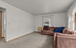 309 E 17TH Street, KAUKAUNA, WI 54130-3357