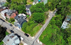 1300 Stranmore St, Manchester, PA 15212