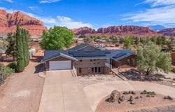 851 E Posado ST, Ivins, UT 84738