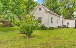 939 S Missouri Avenue, Springfield, MO 65806