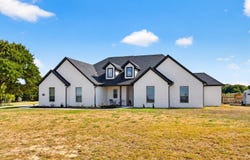 731 County Road 4764, Boyd, TX 76023