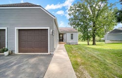 2017 Augusta Drive, Jackson, MI 49201