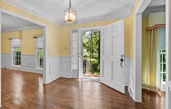 101 Longwood Ln., Greenwood, SC 29646