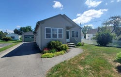 9 Wood Street, Bangor, ME 04401