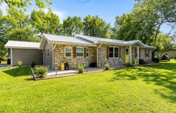 720 E Burford Street, Marshfield, MO 65706