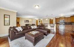 405 W Pierce Road, Itasca, IL 60143