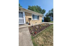 8 Blue River Drive, Columbia City, IN 46725