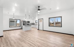 629 Foxtail Dr, Parker, SD 57053