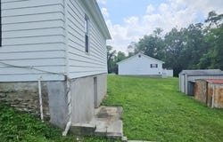128 Burroughs Street, Blanchester, OH 45107