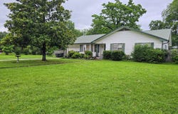 307 Duke St, Talihina, OK 74571