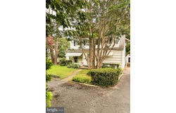 3141 ANNANDALE RD, FALLS CHURCH, VA 22042