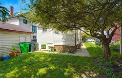 982 W Hopocan Avenue, Barberton, OH 44203