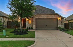 1033 Shire Drive, Aubrey, TX 76227