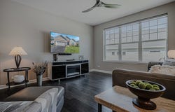211 N Sunset Lane, Addison, IL 60101