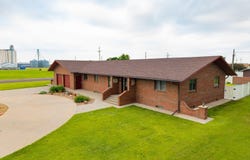 303 Elm Ave, Oakley, KS 67748