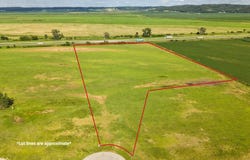 19951 Mayfield Circle, Pacific Junction, IA 51561